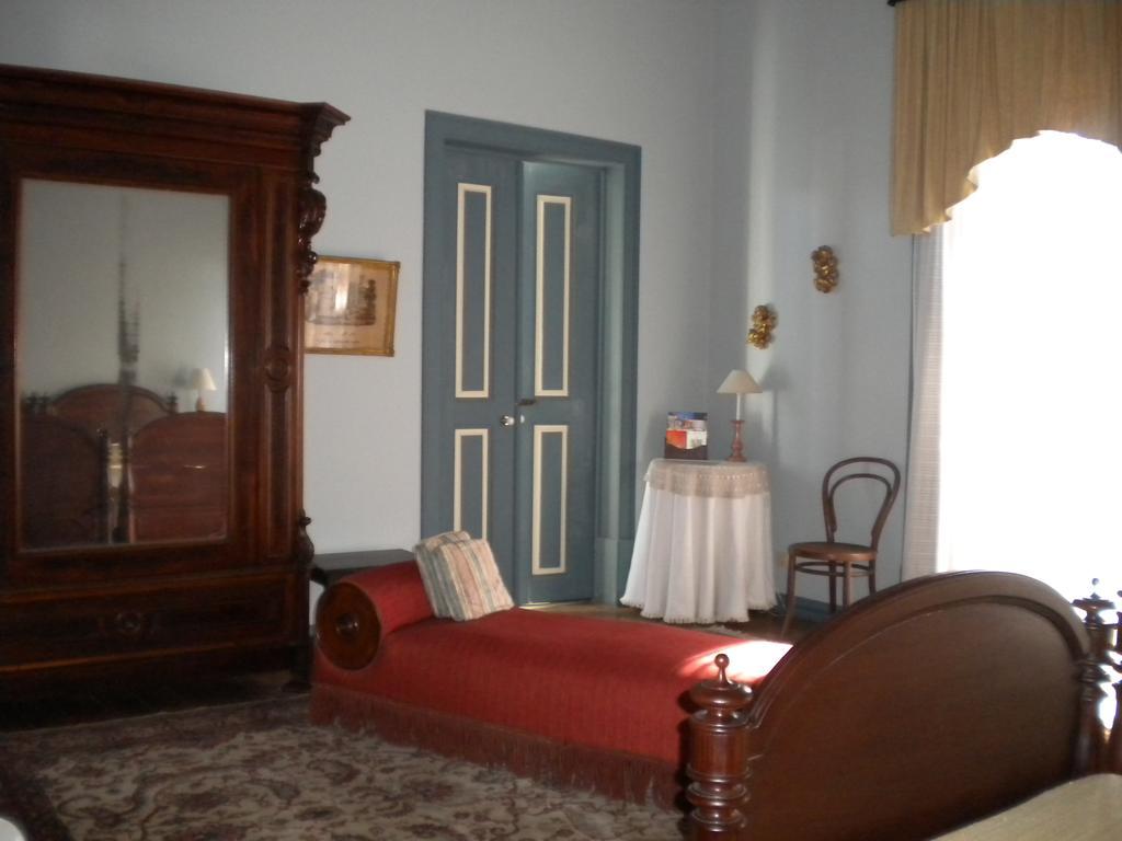 Casa Dos Vargos Panzió Torres Novas Kültér fotó